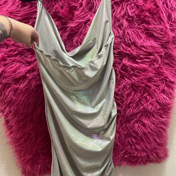 Iridescent buckle dress - Picture 7 of 8